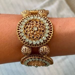 Adorable mint green and gold stretch bracelet! ✨✨